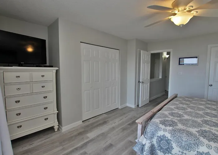 Apartment Summerhouse West 207b By Youngs Suncoast *