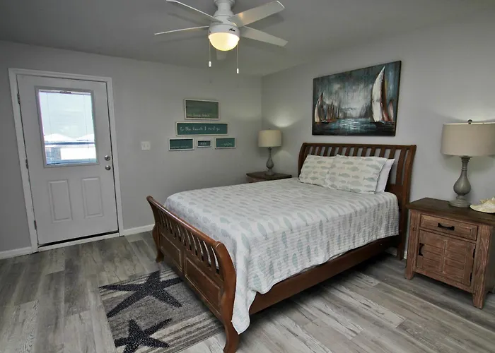 Apartment Summerhouse West 207b By Youngs Suncoast